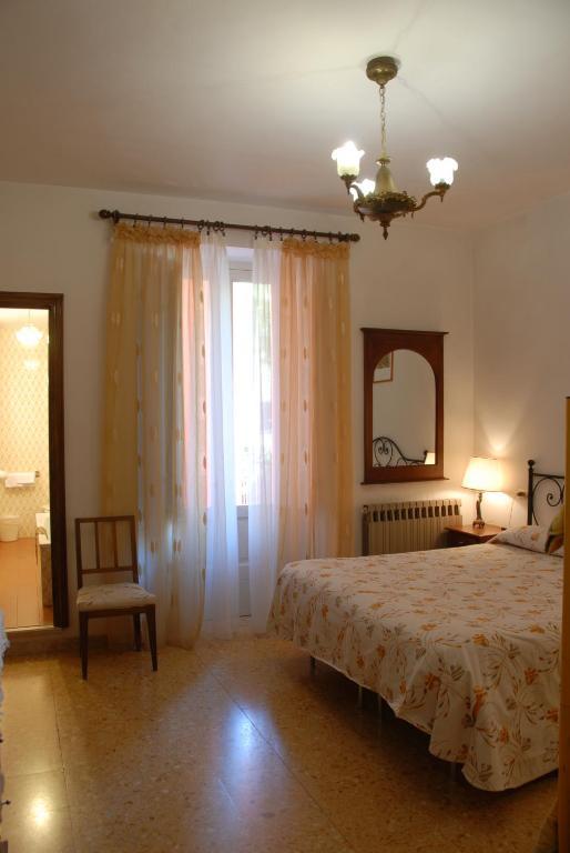 Hotel Roma スカンノ 部屋 写真